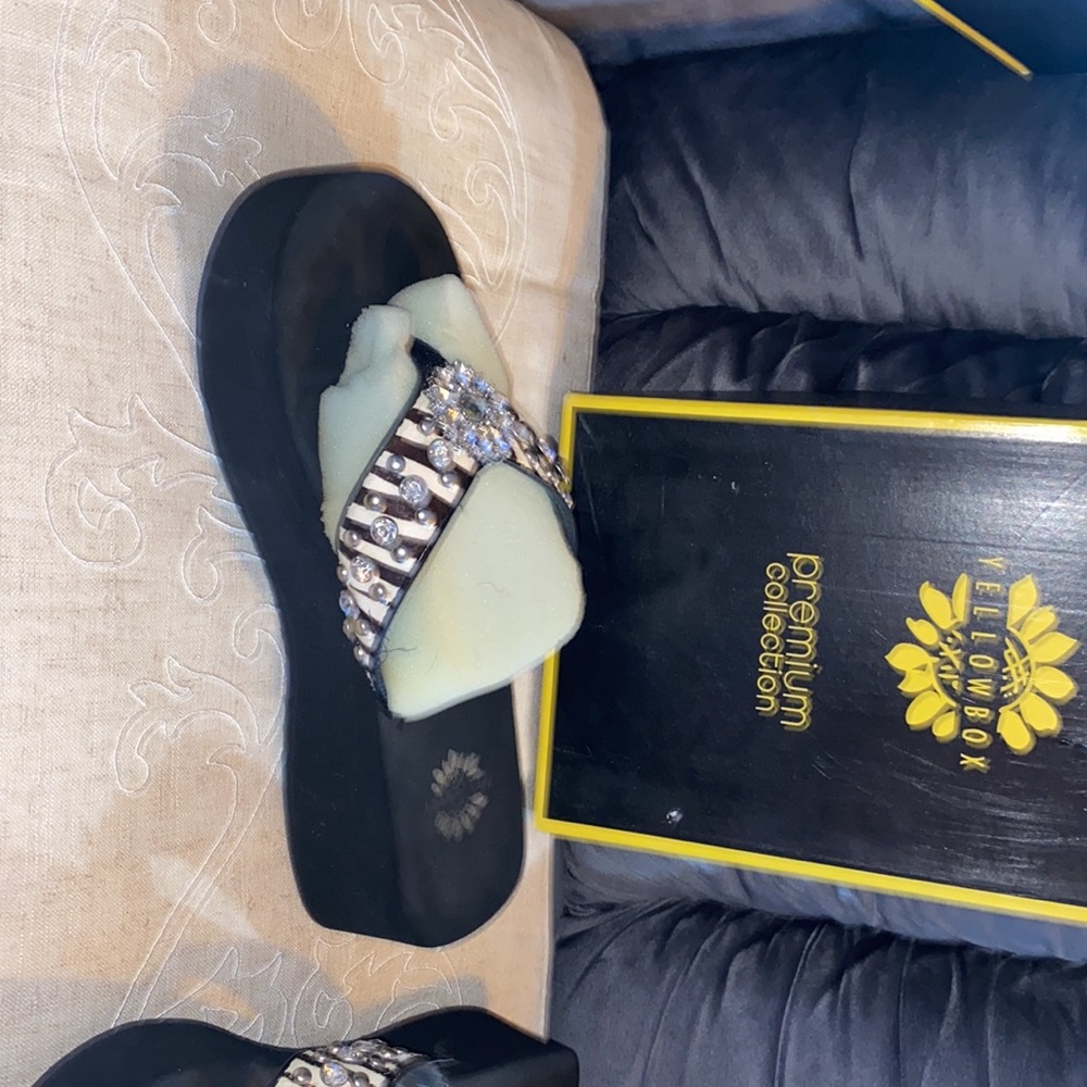 Yellow Box Premium Collection- 9M - Picture 3 of 4